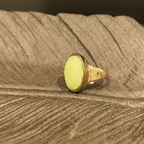 Ring - Picture 2 of 3